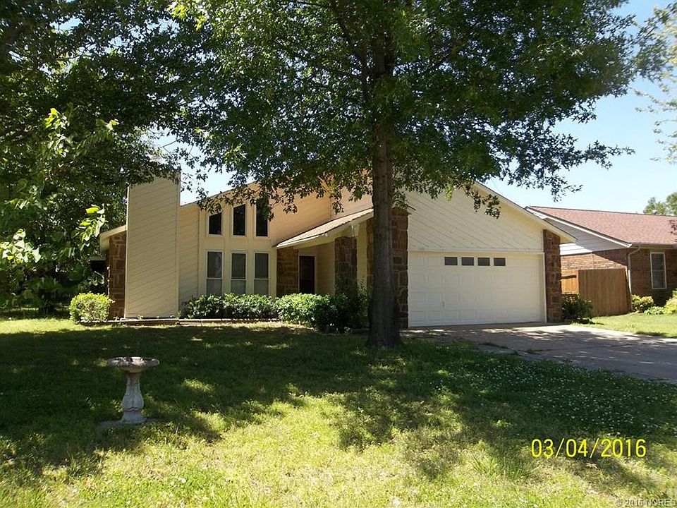 1st image of 13942 S Poplar Pl E