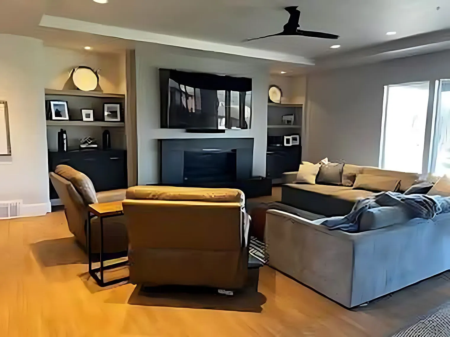 9 bed, 10.0 bath, 7997 sqft, $26,271 — Photo 2