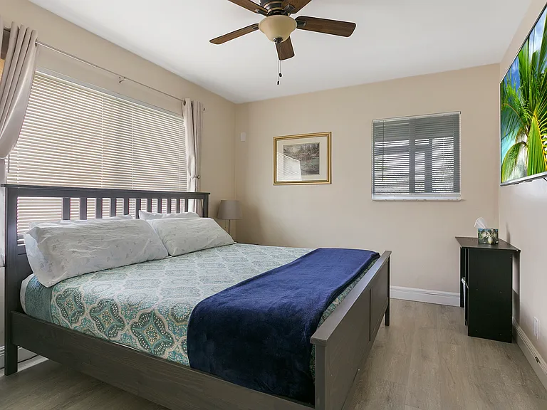 2223 SE 6th St #2 — Photo 16