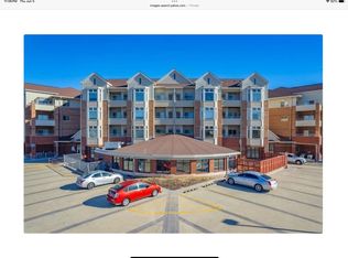 301 Harbour Town Dr APT 224, Madison, WI 53717