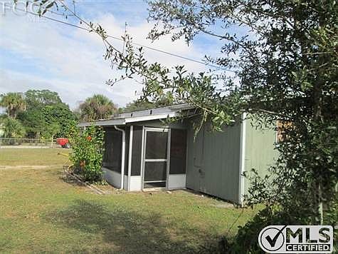 3rd image of 279 Kingston Dr