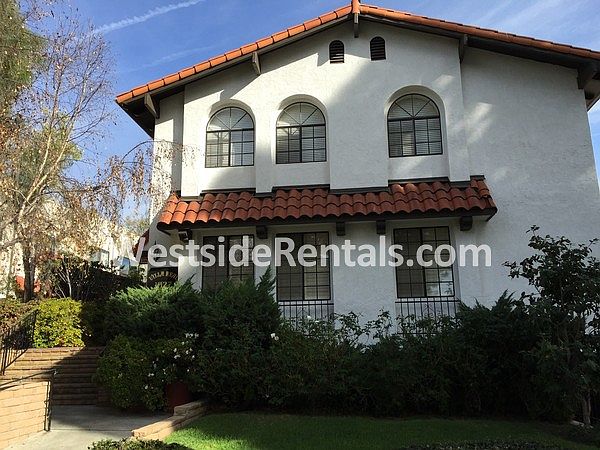 1st image of 1027 11th St APT C