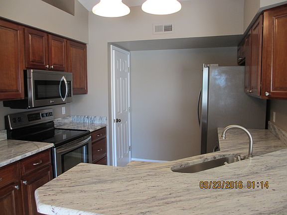 3rd image of 7400-302 Waterford Dr