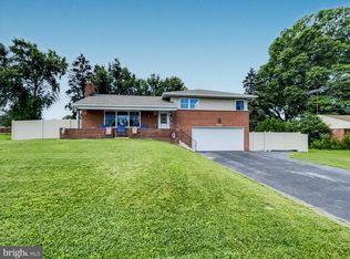 3430 Willow Rd, Dover, PA 17315