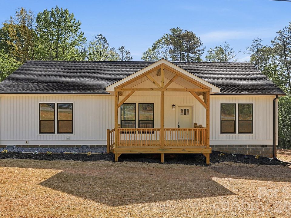 1st image of 245 White Point Ln