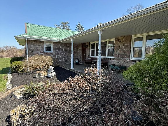 2nd image of 2360 Monmouth Rd