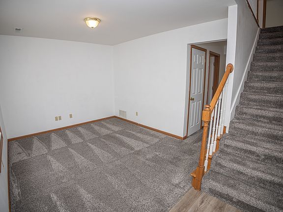 4th image of 1112 Jefferson St #11579414