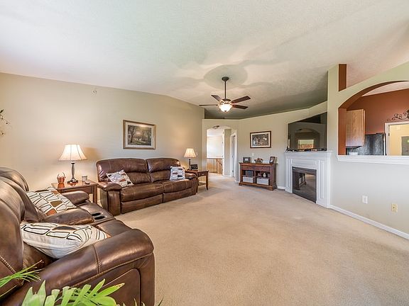 3rd image of 1770 Mimosa Trl #304