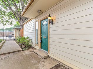 13737 Brookgreen Cir, Dallas, TX 75240