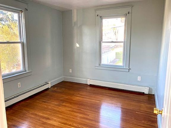 5th image of 14 Cerretta St APT 1
