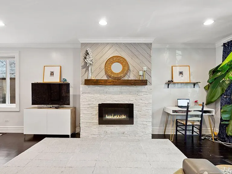 1836 W Rice St — Photo 5