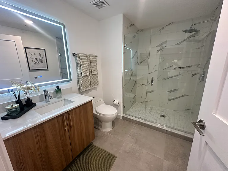 2035 Taylor St #A — Photo 8