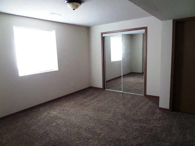 4332 SE Horseshoe Bend Dr — Photo 6