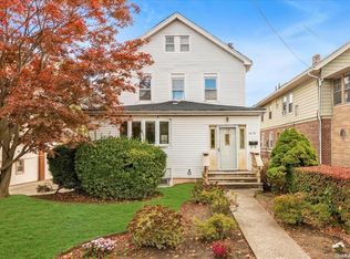 14650 Bayside Ave, Flushing, NY
