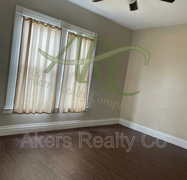 1216 Cedar St — Photo 7
