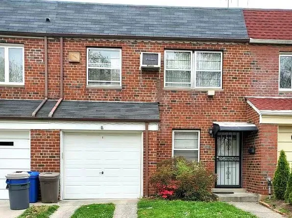 210-17 42nd Ave, Flushing, NY 11361