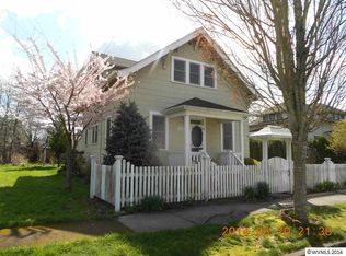 275 N Garfield St, Mount Angel, OR 97362