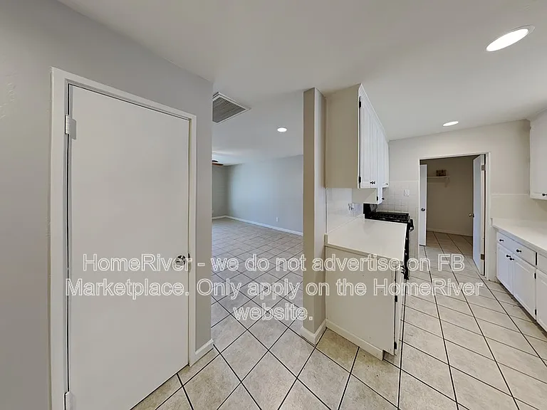 3212 W Marshall Ave — Photo 5