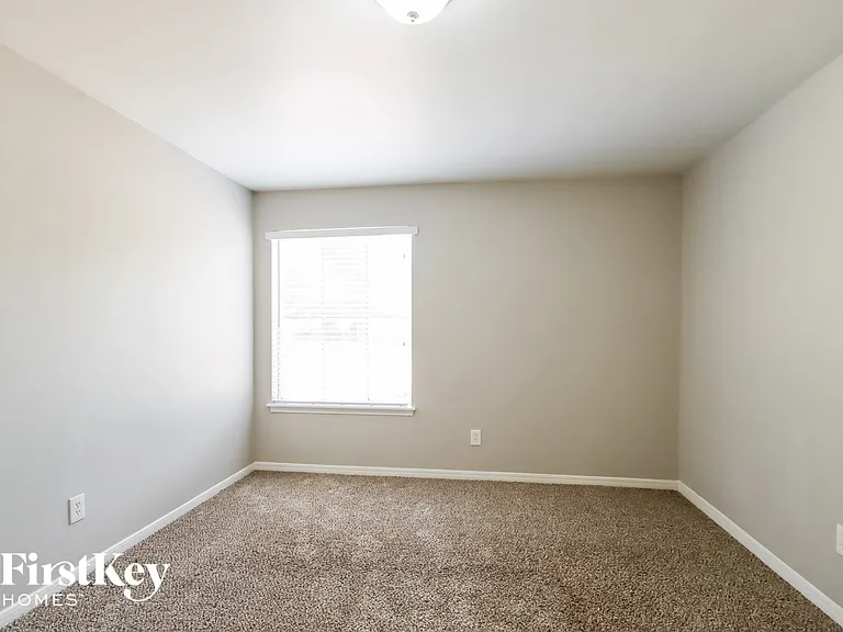 5603 Sheraton Oaks Dr — Photo 12