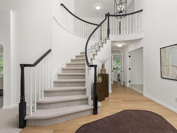 4th image of 908 E Kirk Way