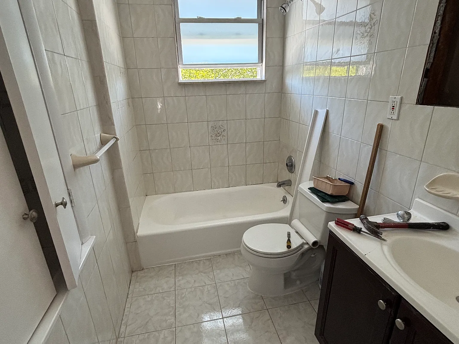 1 bed, $2,300 — Photo 2