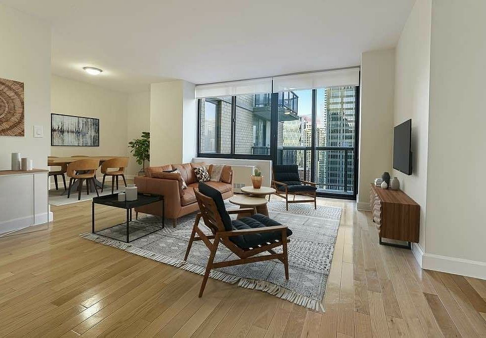1st image of 232 W 48th St #7