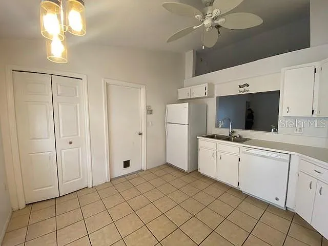 3938 Creek Woods Dr — Photo 2