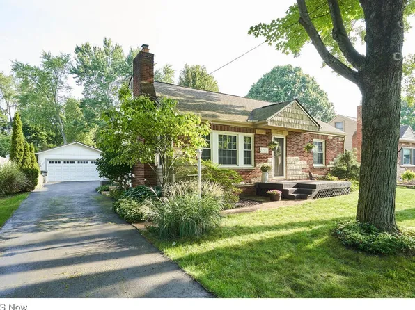 1509 Edgemoor Ave, Akron, OH 44313