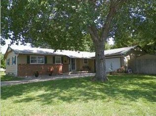1104 Columbus Ct, Newton, KS 67114