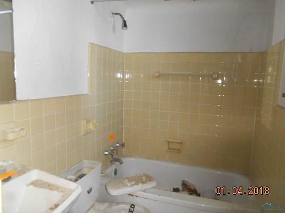 5th image of 2224 Torrey Hill Dr
