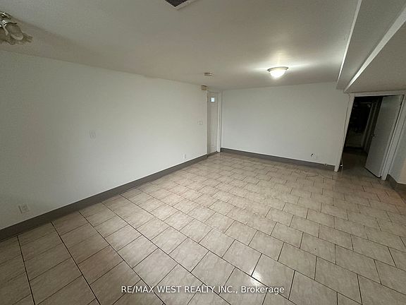 4th image of 999 Caledonia Rd #Basement