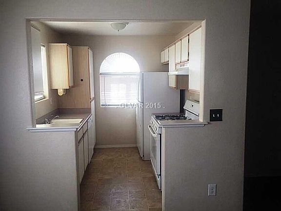 4th image of 3436 Winterhaven St Unit 102