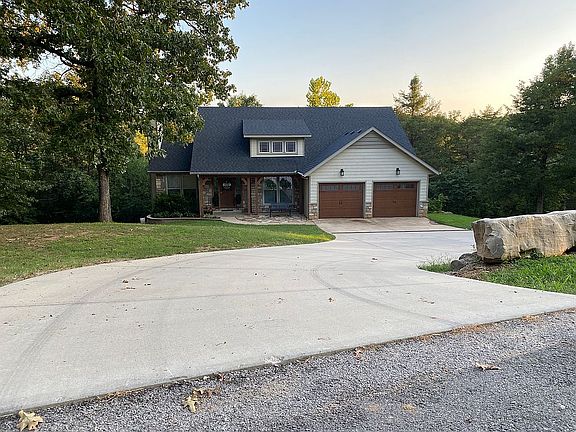 4th image of 27293 Farm Road 1217