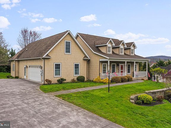 3rd image of 6486 Bent Oak Dr