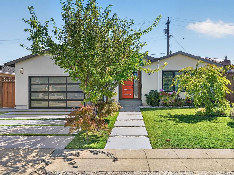 1st image of 988 Cambridge Ave