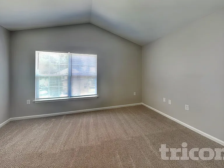 5251 Grays Ridge Dr — Photo 10