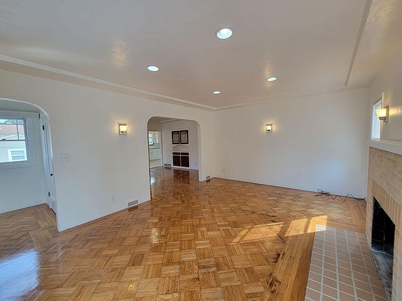 4th image of 328 Moorland St