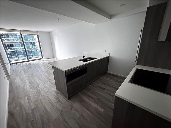 4th image of 801 S Miami Ave Unit 1906