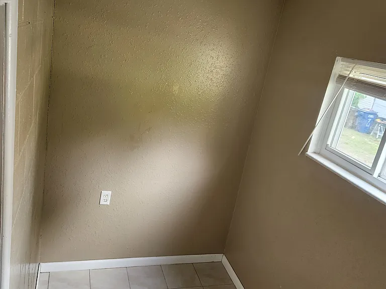 Front bedroom walk in closet/ office area