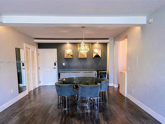 3rd image of 401 69th St APT 212
