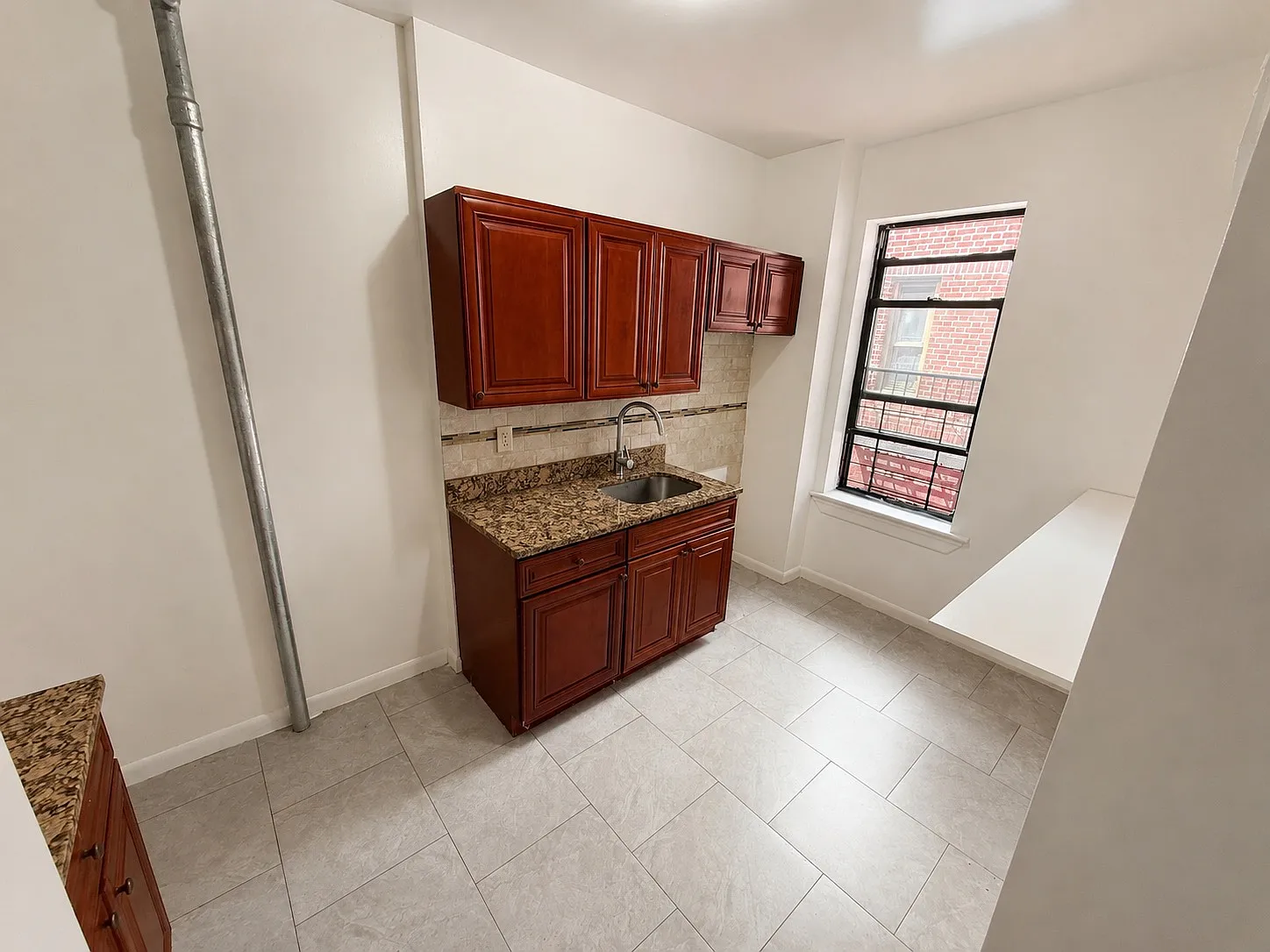 2301 Creston Ave — Photo 4