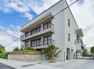 1053 NW 29th St APT 201, Miami, FL 33127