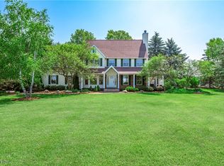 11777 Baird Rd, Amherst, OH 44001