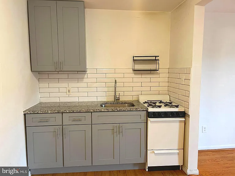 6649 Hegerman St — Photo 3
