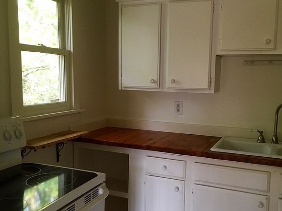 5th image of 1510 Forest Ave #B