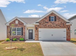 76 Oak Edge Ln, Greer, SC 29651