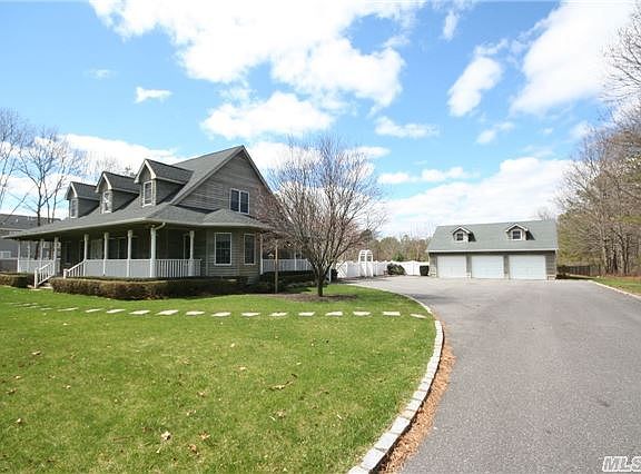 5th image of 178 Brookfield Ave