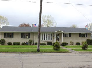 250 S Mary St, Marine City, MI 48039