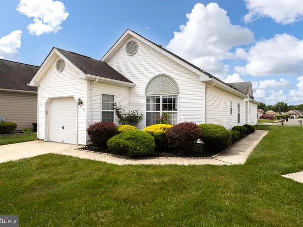 2 Vermont Sq, Edgewater Park, NJ 08010