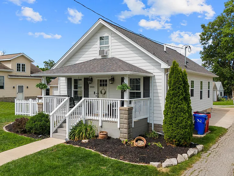 4805 N Columbus Ave — Photo 4